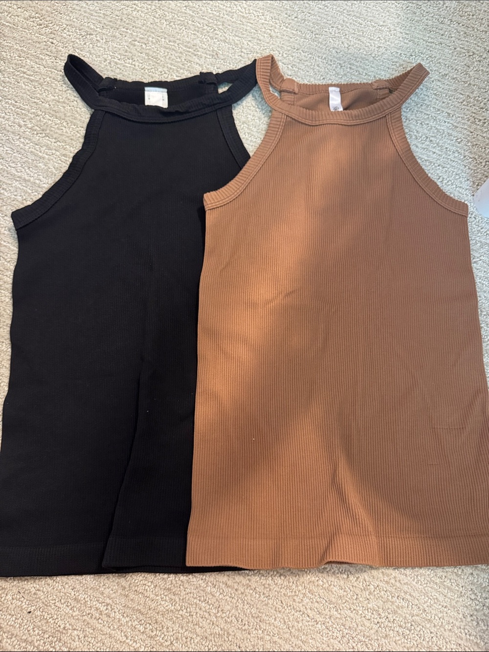 Nikibiki high neck tank top — Black & Brown